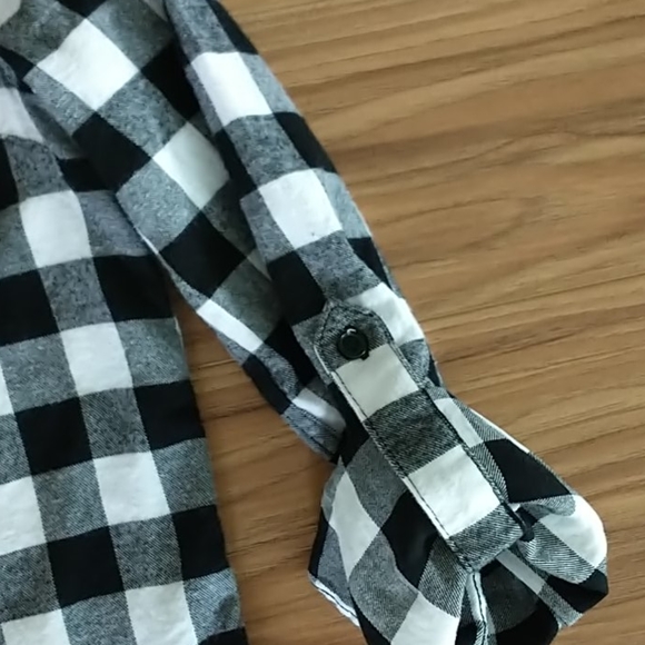 Button Down Plaid Long Sleeve Shirt Sz Jr. Medium - Picture 7 of 8